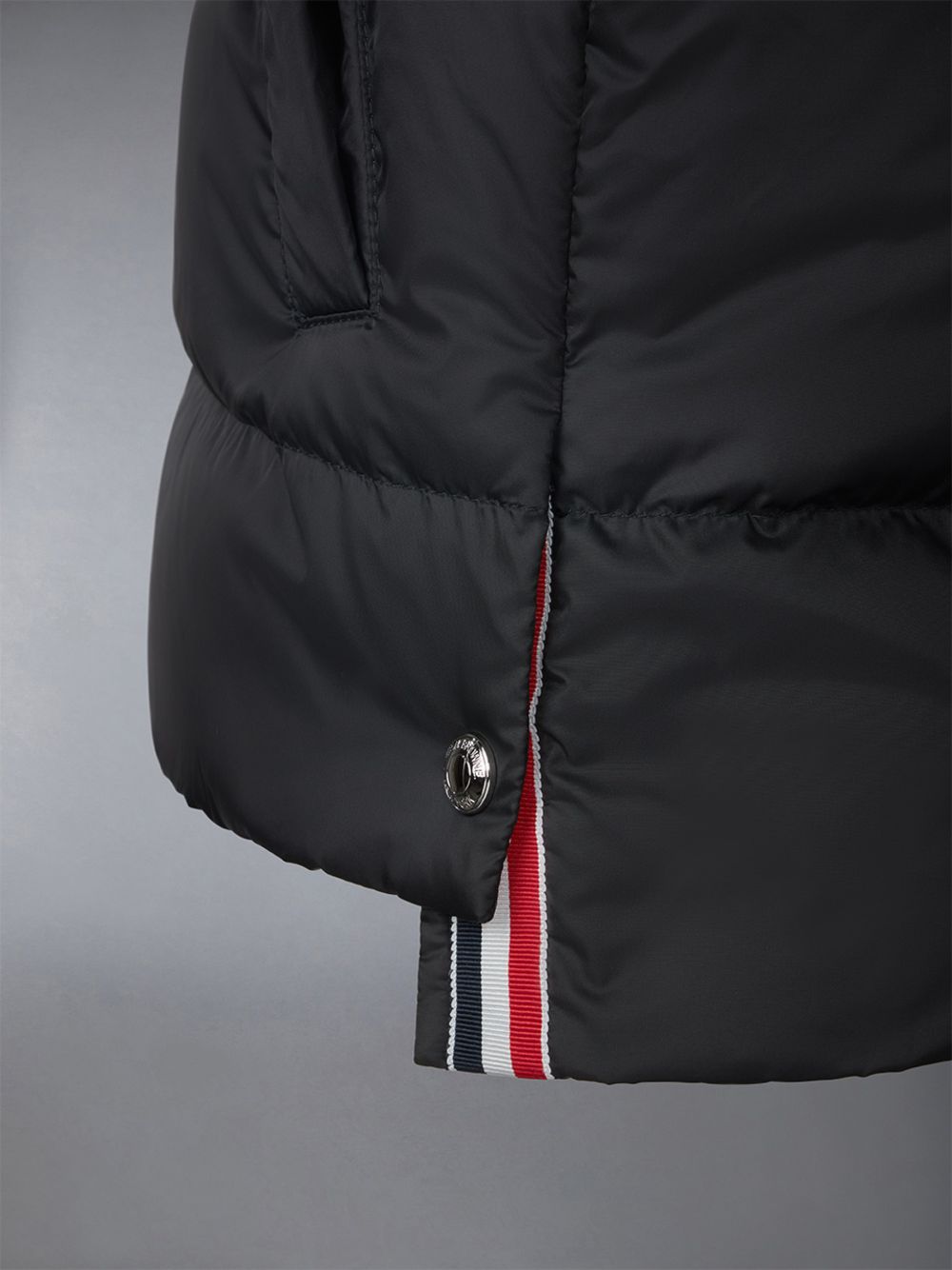 Men Thom Browne Downfilled 4-bar Ski Vest Black | SXO51F87893