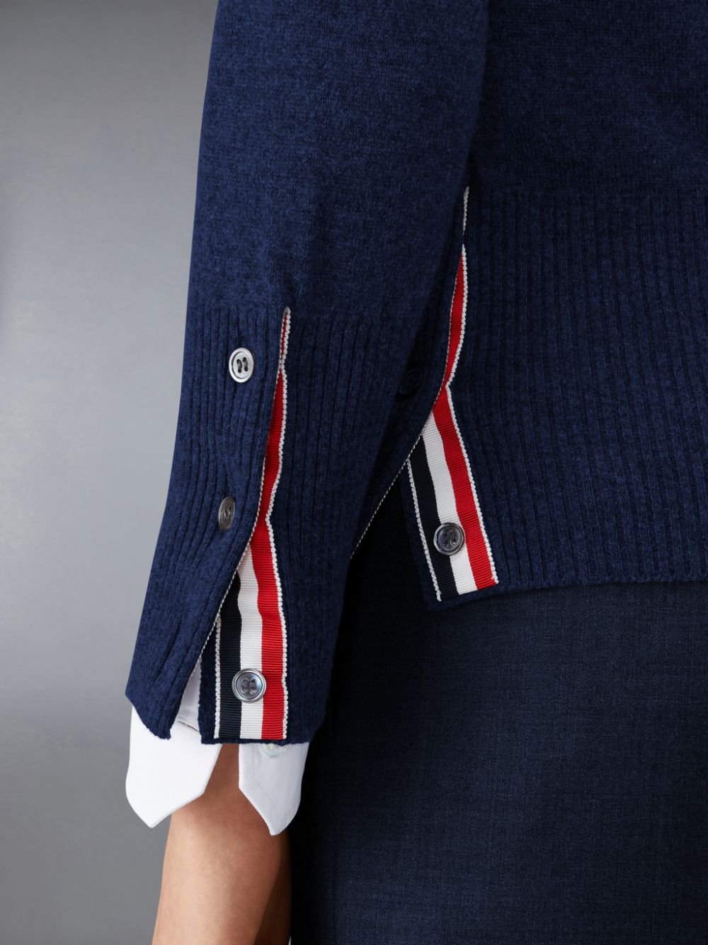 Women Thom Browne Cashmere 4-Bar Classic V-Neck Cardigan Blue | FHI12R49607