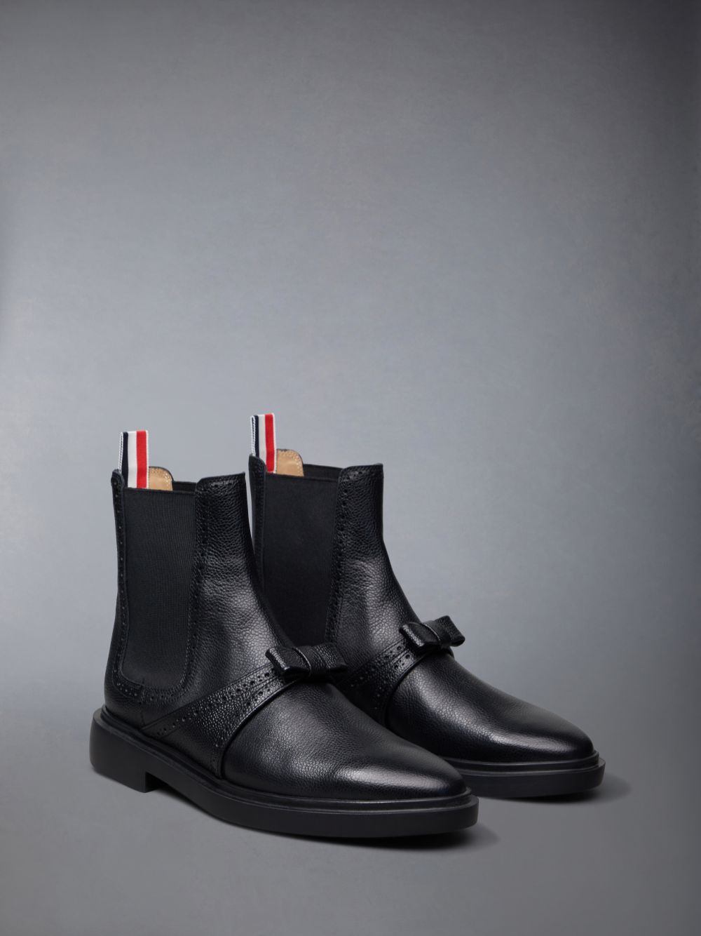 Women Thom Browne Pebble Grain Lightweight Rubber Sole Brogued Bow Chelsea Boots Black | LPT07I74106